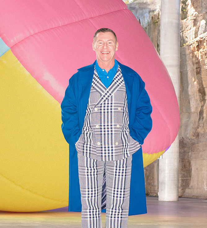 Meet
Paul Dyer